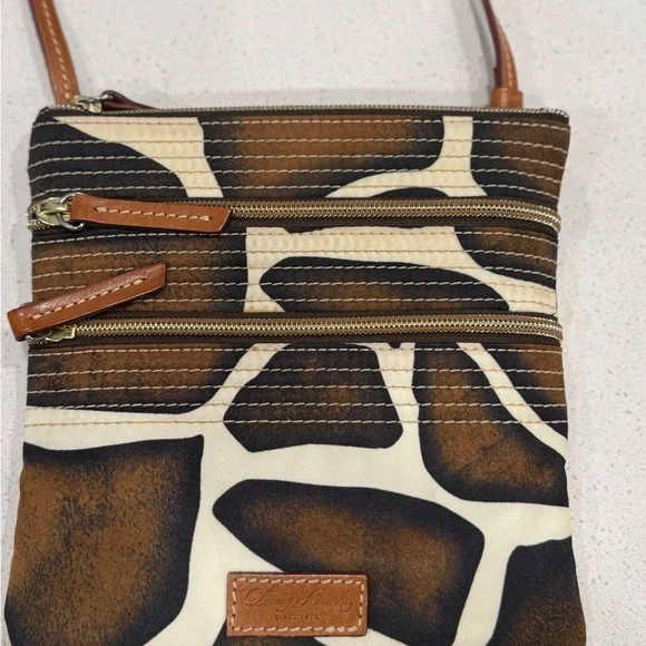 Dooney & Bourke Giraffe Pattern Crossbody - Picture 1 of 6